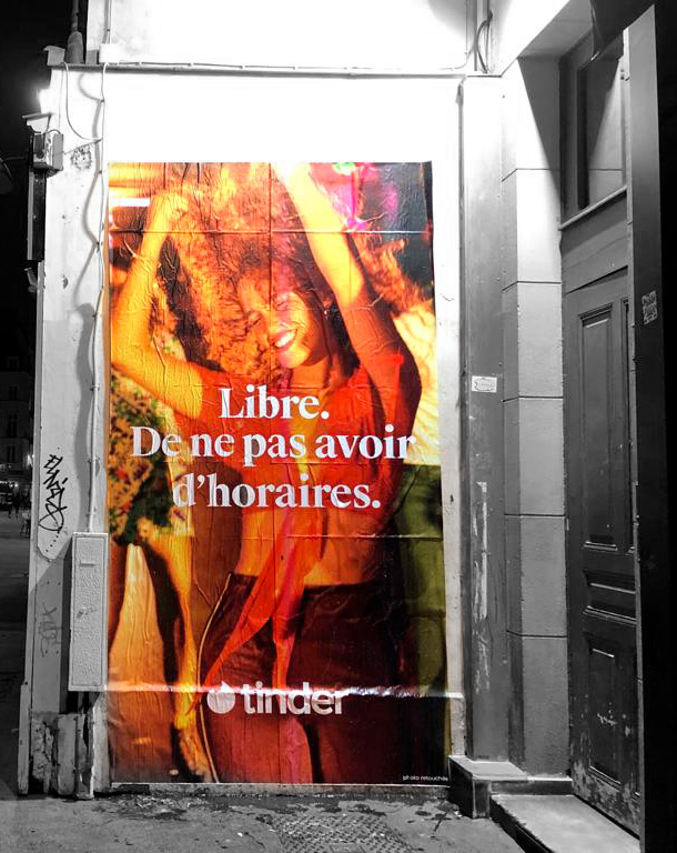 tinder-affichage-sauvage-wildposting-par-tapage-medias