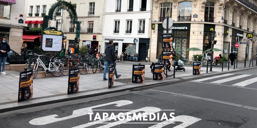 anatole-e-nicolo-promotion-livre-affichage-board-guerilla-marketing-tapage-medias