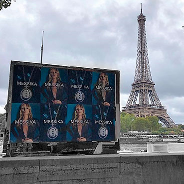 messika-joaillerie-luxe-affichage-sauvage-wildposting-paris-guerilla-marketing-tapage-medias