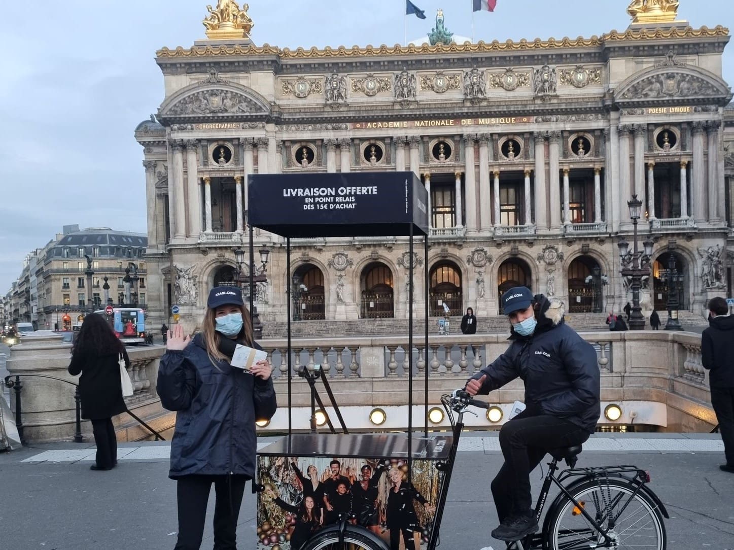 Kiabi-triporteur-velo-tapage-medias-street-guerilla-marketing Kiabi-triporteur-velo-tapage-medias-street-guerilla-marketing-campagne-publicitaire