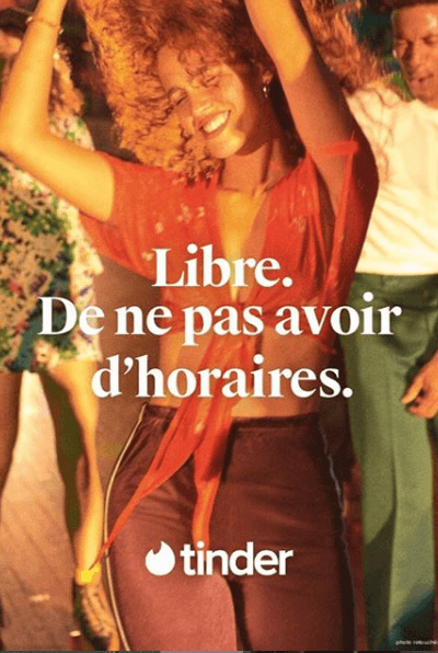 Tinder-affichage-sauvage-tapage-medias-guerilla-marketing-paris