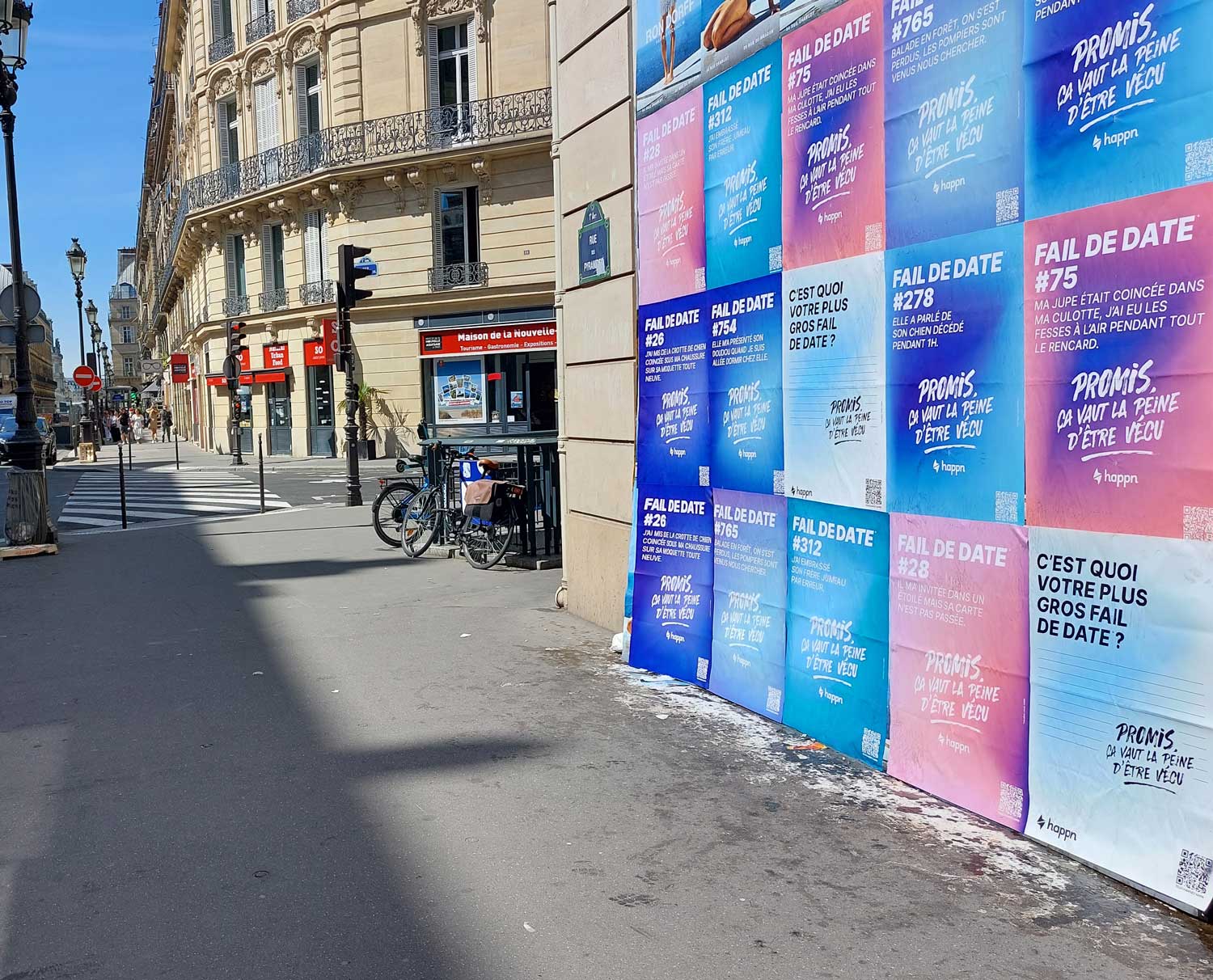 Happn-affichage-sauvage-tapage-medias-street-guerilla-marketing-campagne-publicitaire-france
