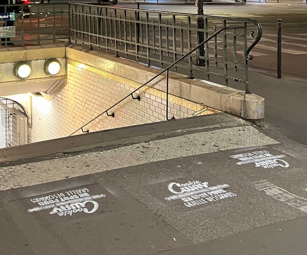 subway-clean-tag-tapage-medias-street-guerilla-marketing-campagne-publicitaire