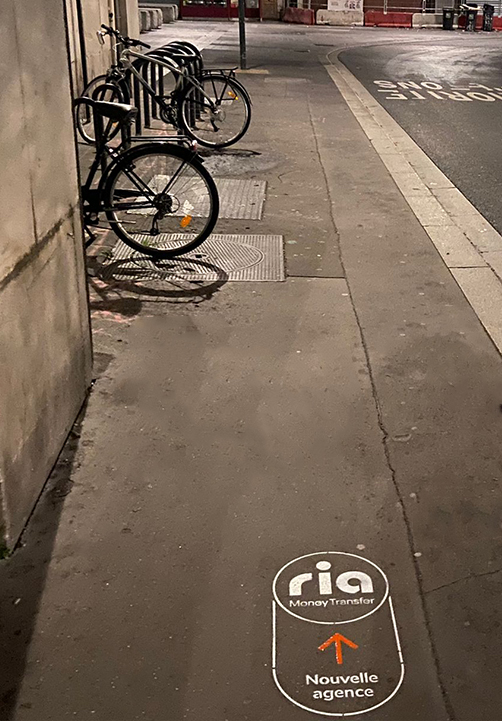 Ria-clean-tag-tapage-medias-guerilla-marketing-france