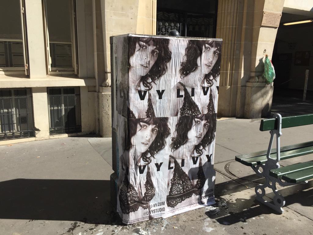 livy-affichage-sauvage-tapage-medias-street-guerilla-marketing-campagne-publicitaire-paris